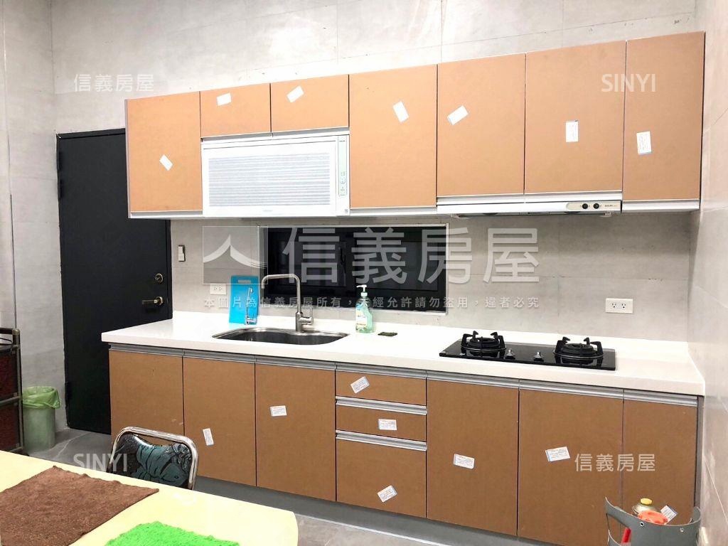 近軟體園區金店面房屋室內格局與周邊環境
