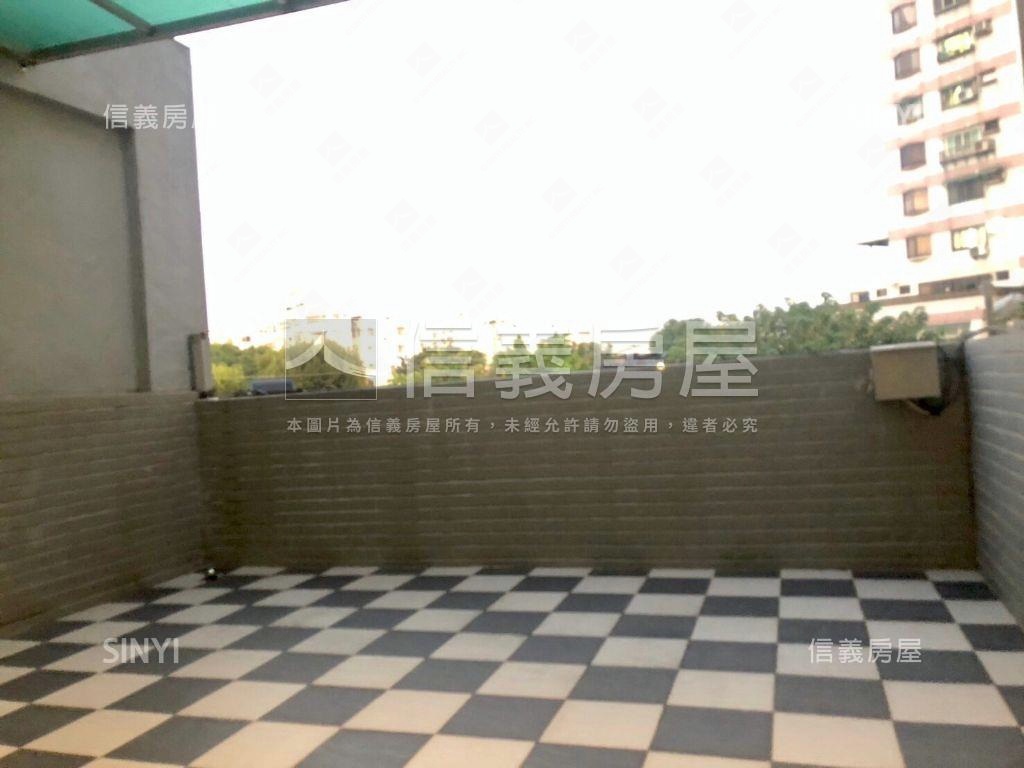 近軟體園區金店面房屋室內格局與周邊環境