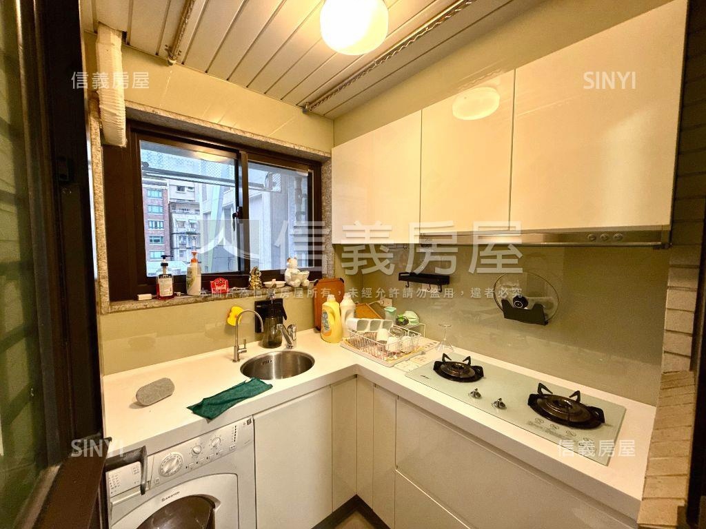 森美術採光平面車位房屋室內格局與周邊環境