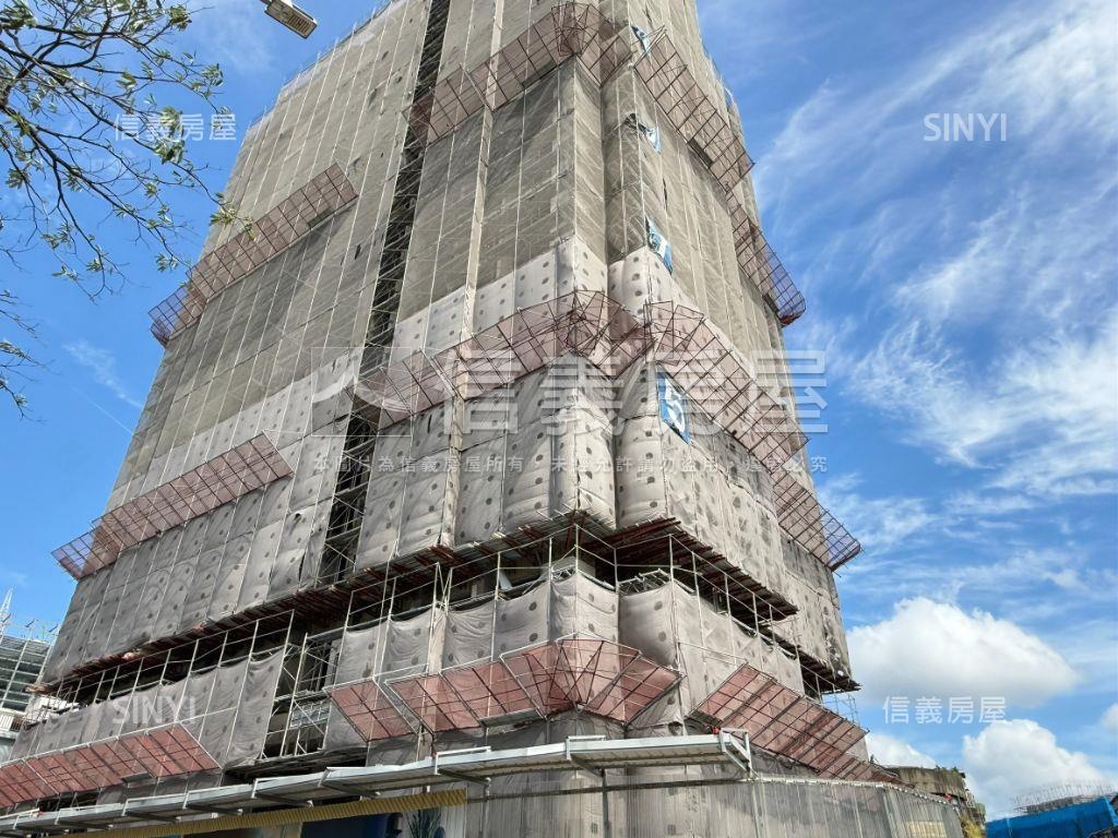 沐松琚稀有釋出一樓店面房屋室內格局與周邊環境