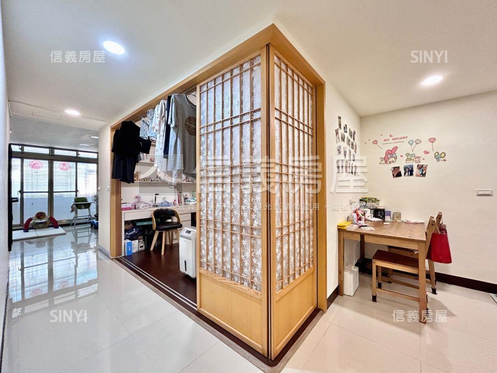 溫馨簡約裝潢二樓房屋室內格局與周邊環境