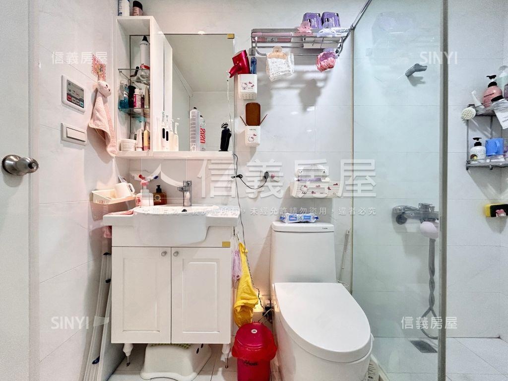 溫馨簡約裝潢二樓房屋室內格局與周邊環境