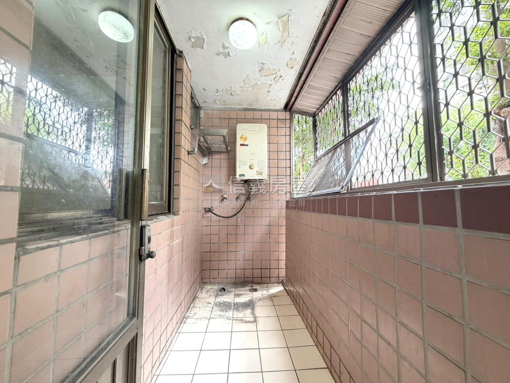 近興大３房美宅房屋室內格局與周邊環境