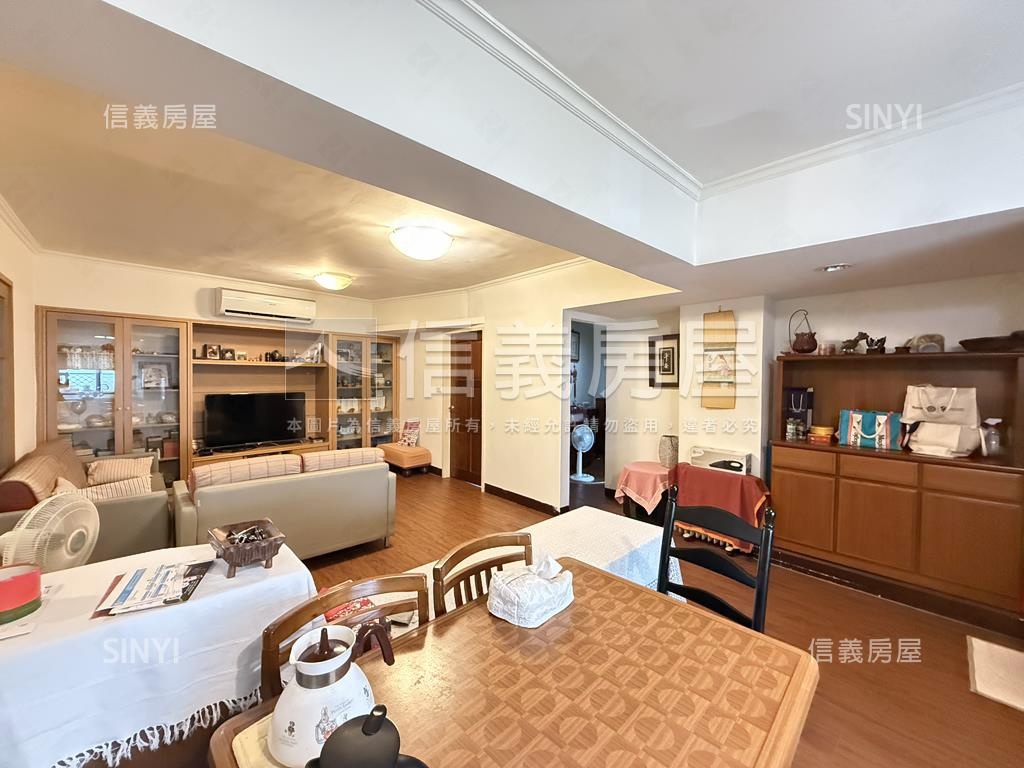 家樂福溫馨美三房房屋室內格局與周邊環境