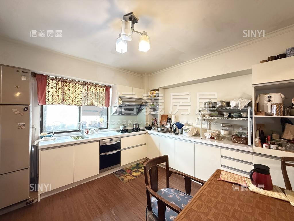 家樂福溫馨美三房房屋室內格局與周邊環境