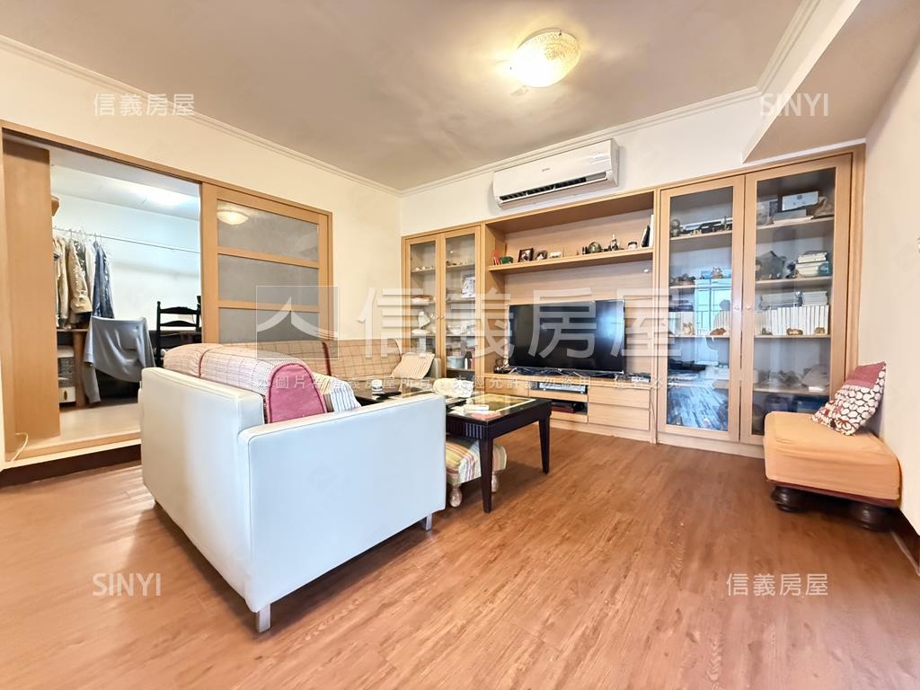 家樂福溫馨美三房房屋室內格局與周邊環境