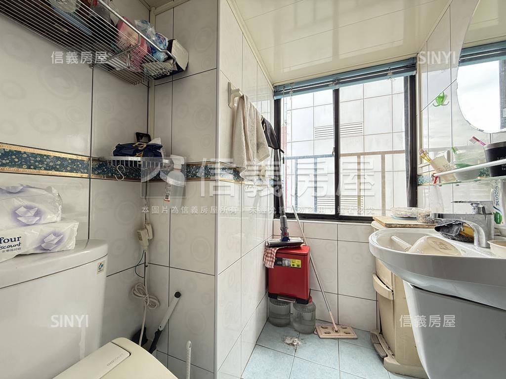 家樂福溫馨美三房房屋室內格局與周邊環境