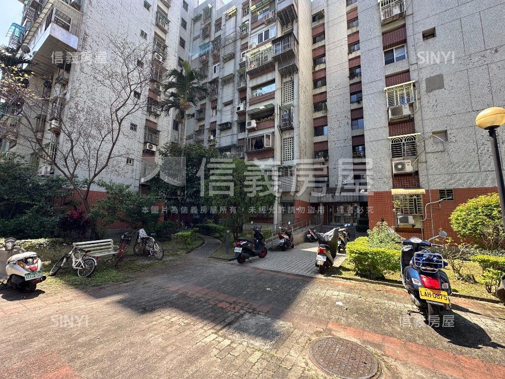 專任基河花園麥帥新城三房房屋室內格局與周邊環境