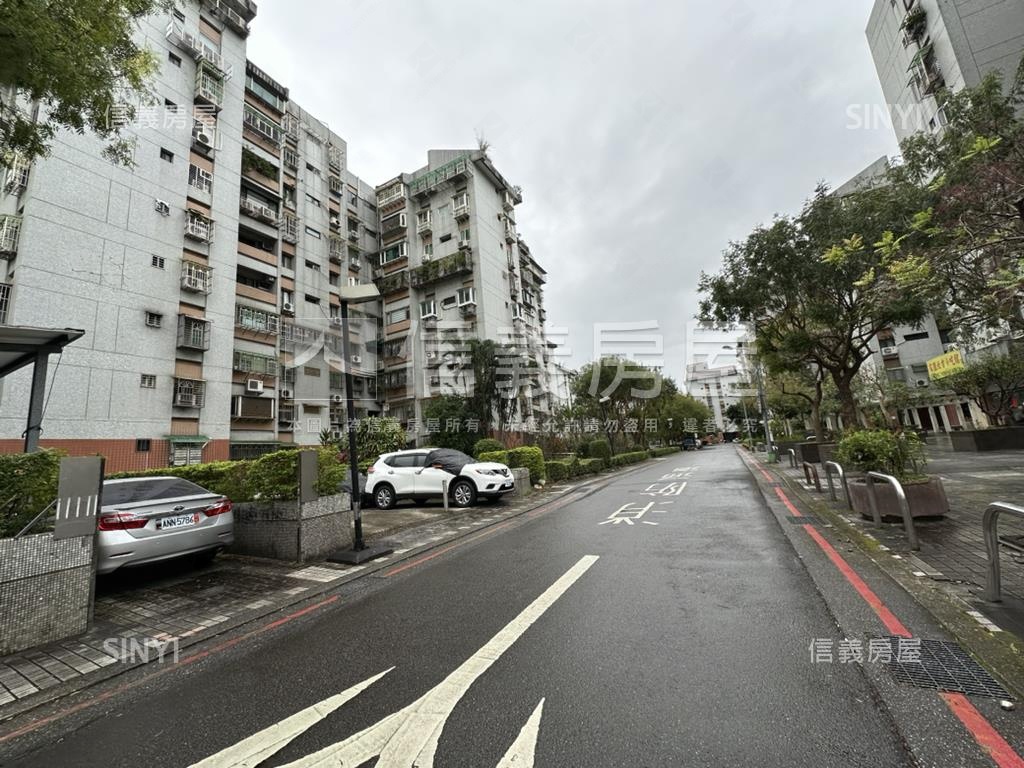專任基河花園麥帥新城三房房屋室內格局與周邊環境