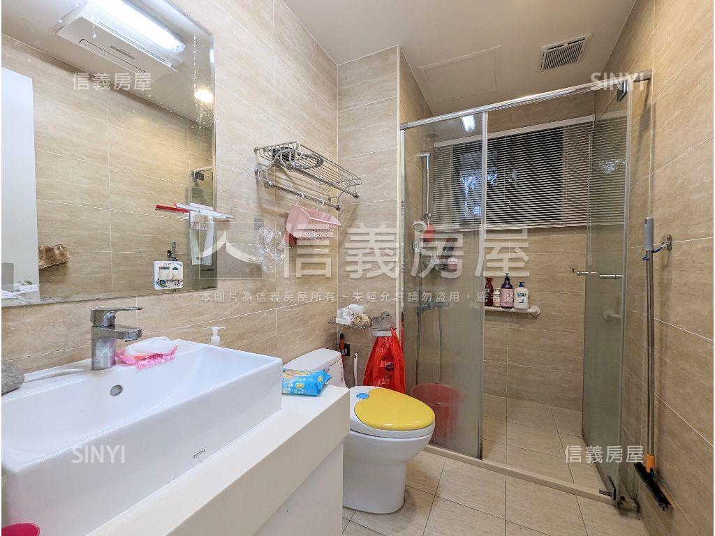 皇翔玉鼎。似庭院大空間房屋室內格局與周邊環境