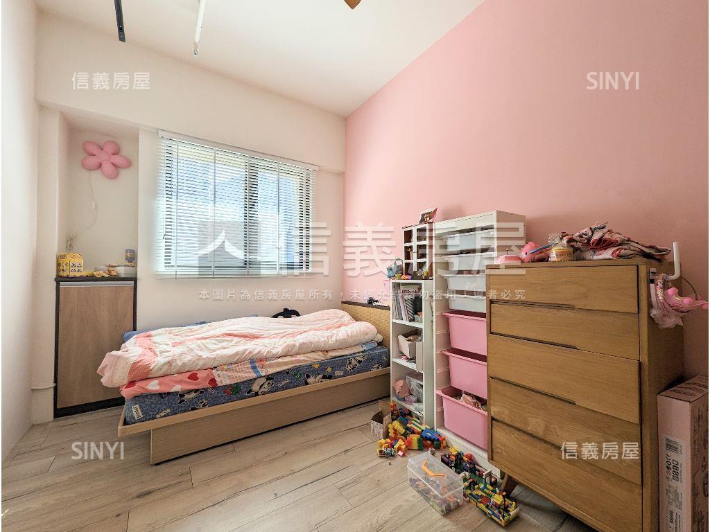 皇翔玉鼎。似庭院大空間房屋室內格局與周邊環境