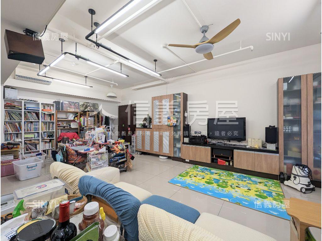 皇翔玉鼎。似庭院大空間房屋室內格局與周邊環境