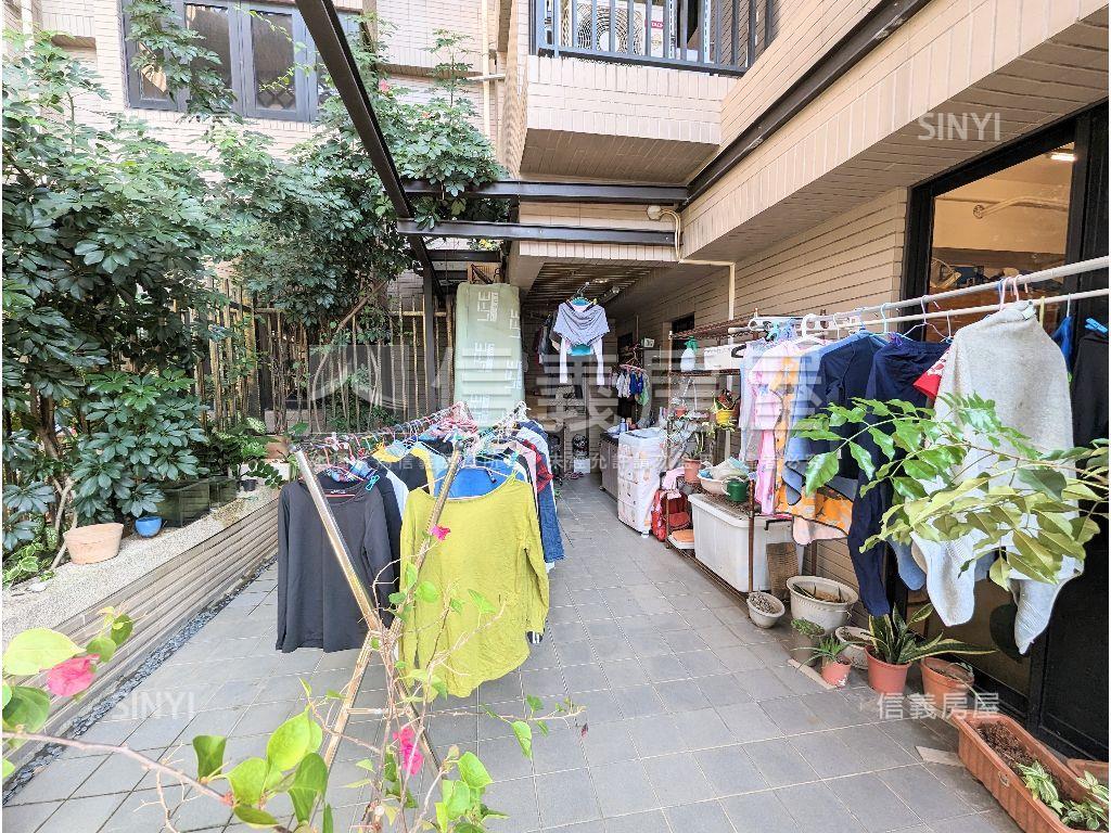 皇翔玉鼎。似庭院大空間房屋室內格局與周邊環境