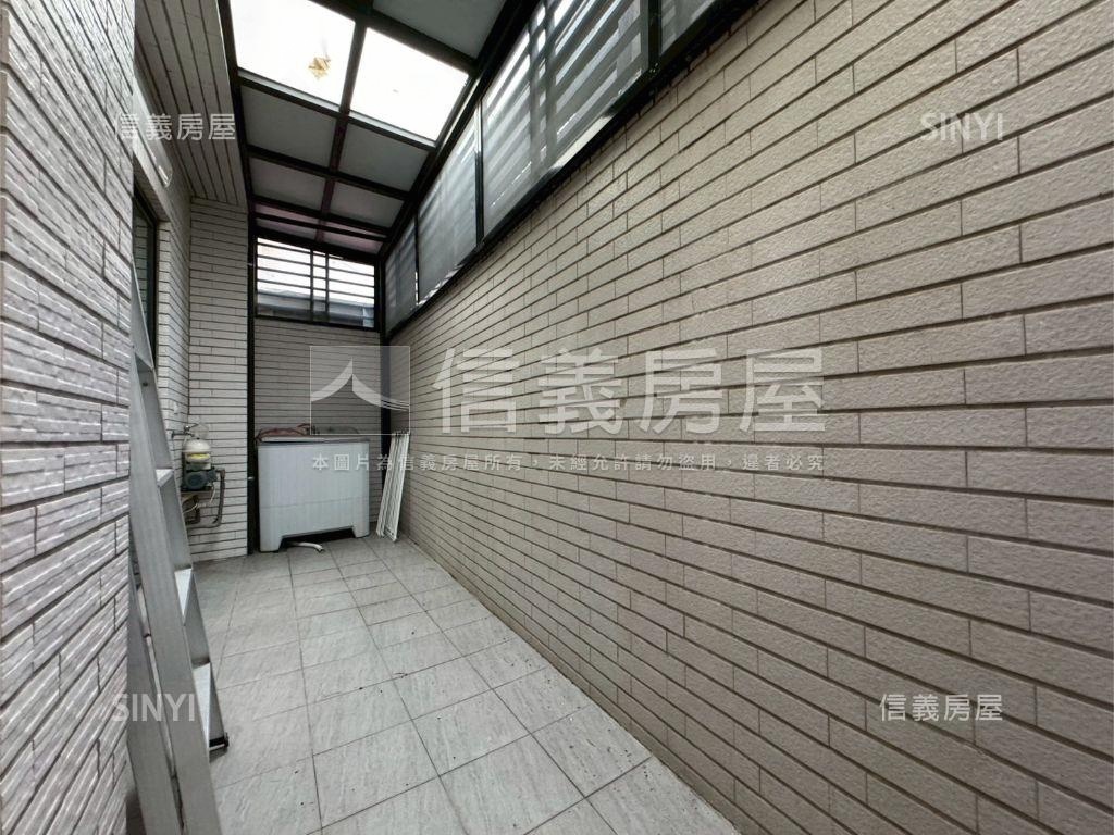 近探索公園優質六房美車墅房屋室內格局與周邊環境