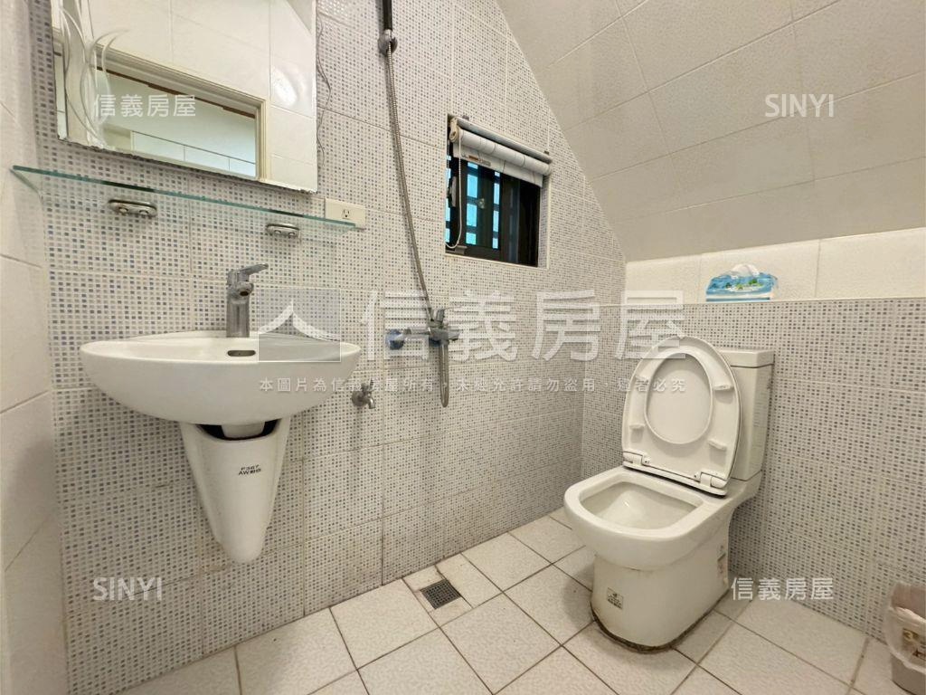 近探索公園優質六房美車墅房屋室內格局與周邊環境