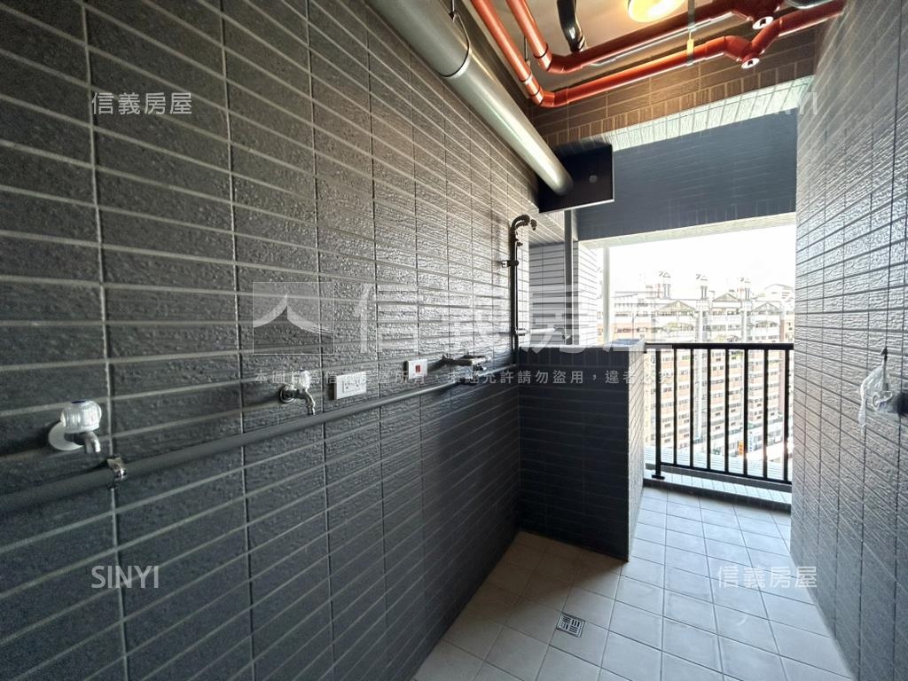 璞樹謙里高樓視野三房平車房屋室內格局與周邊環境