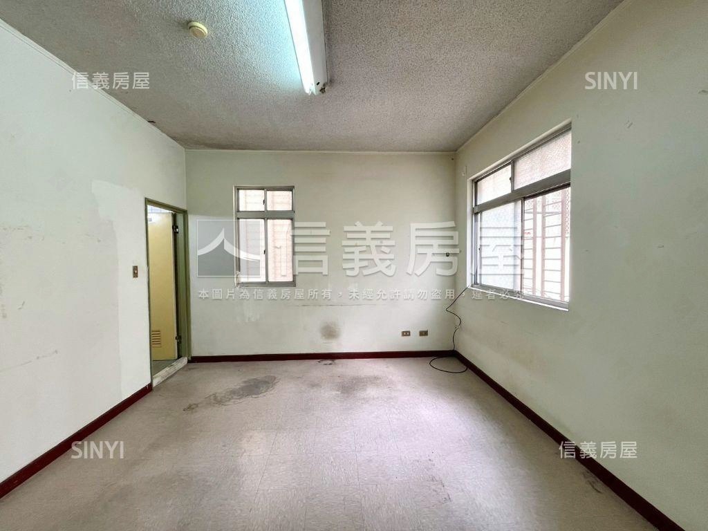 近中興大學★國泰二樓公寓房屋室內格局與周邊環境