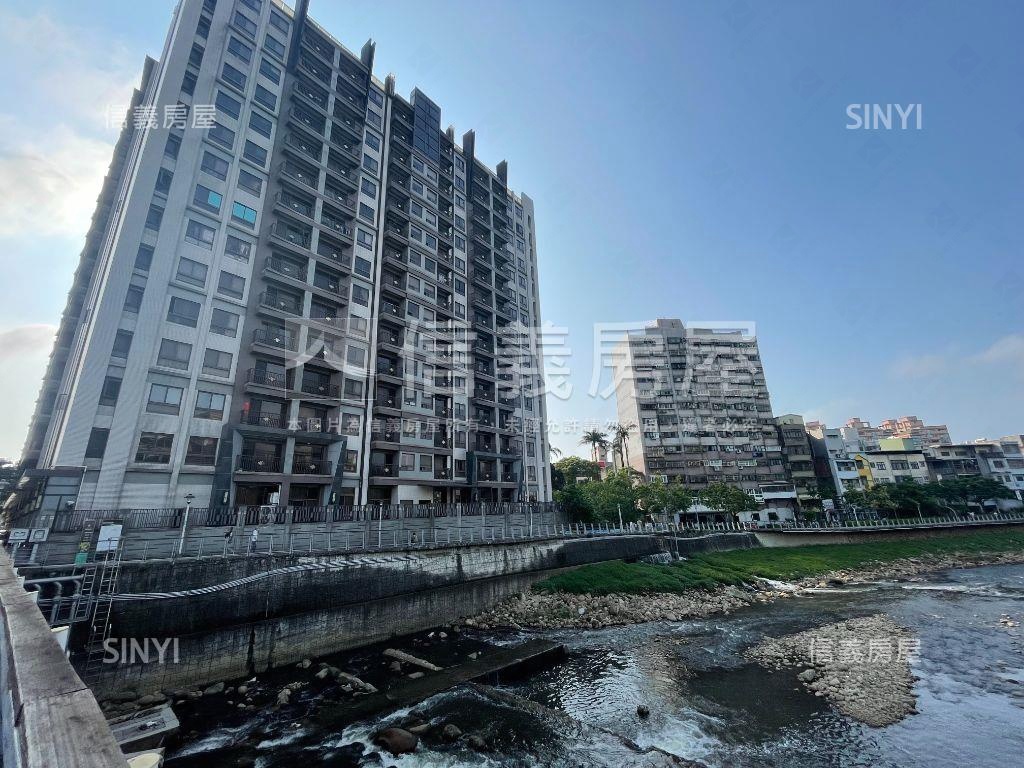 鴻築吾江一層兩戶２房車位房屋室內格局與周邊環境