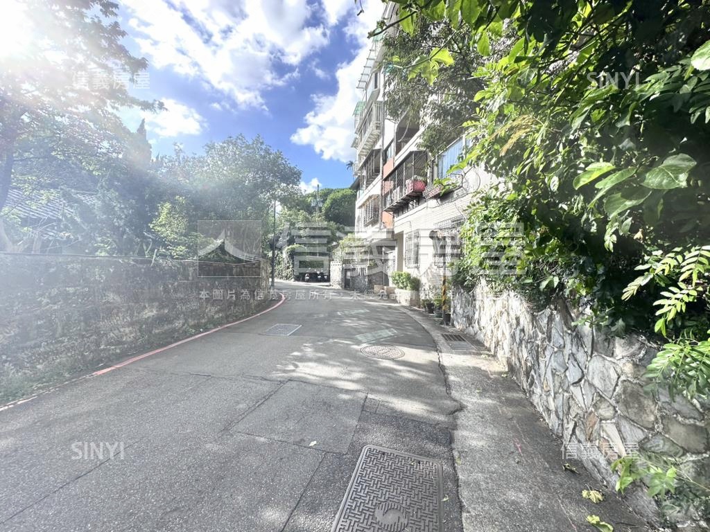 精裝山景溫泉路公寓房屋室內格局與周邊環境