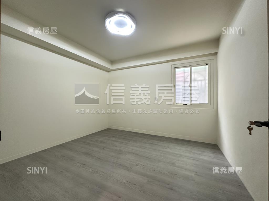 三面採光２樓捷運宅房屋室內格局與周邊環境