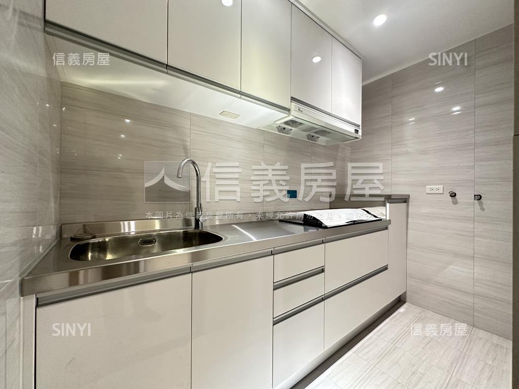 三面採光２樓捷運宅房屋室內格局與周邊環境