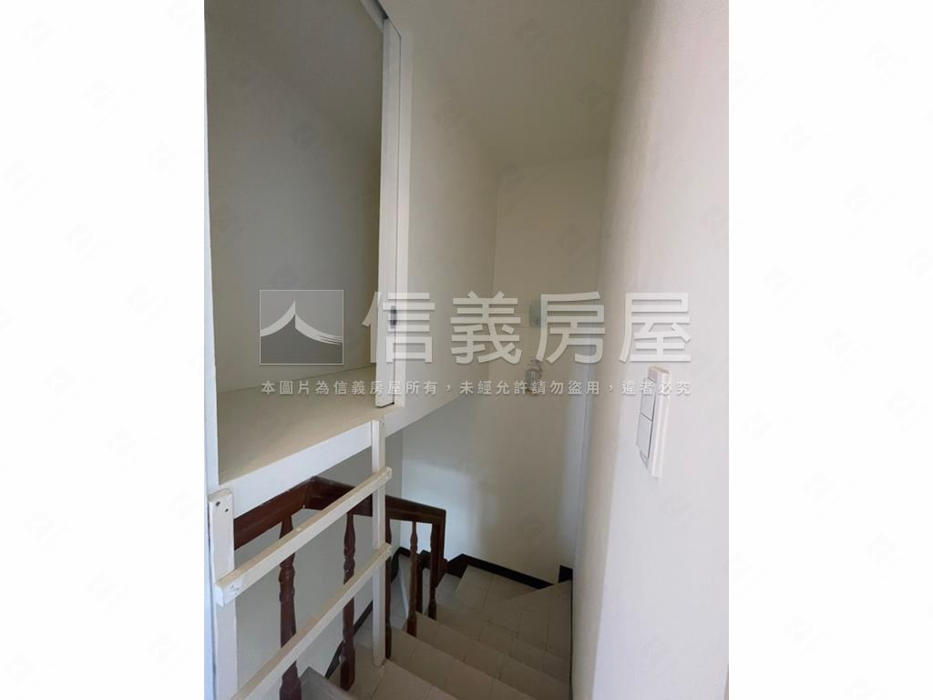 中壢三房有車位房屋室內格局與周邊環境