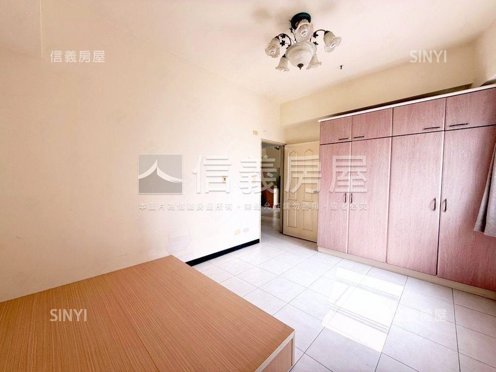 近農十六採光兩房平移車位房屋室內格局與周邊環境