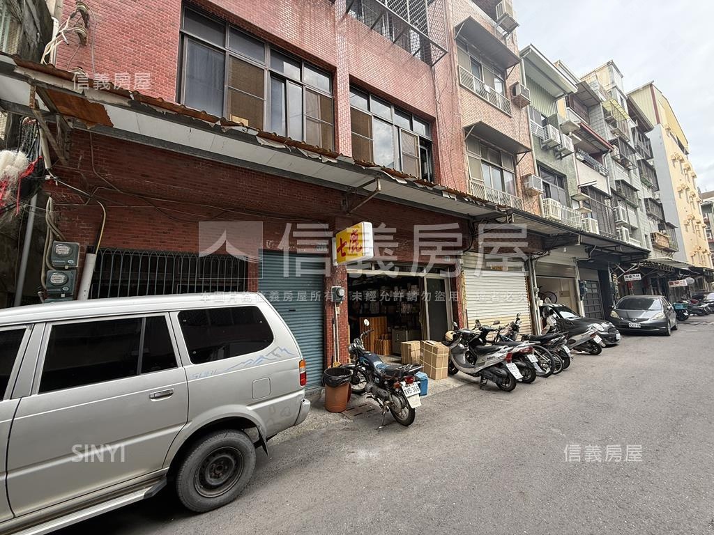 近高雄車站活巷大地坪透天房屋室內格局與周邊環境