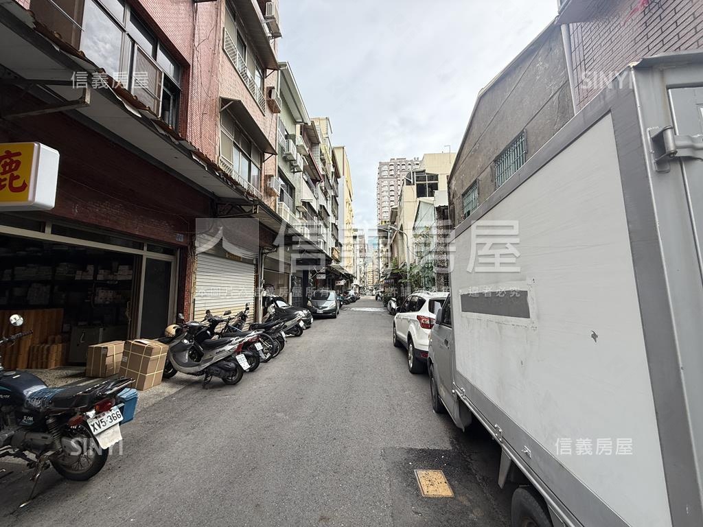 近高雄車站活巷大地坪透天房屋室內格局與周邊環境