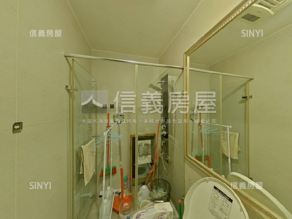 伯爵花園金店面房屋室內格局與周邊環境