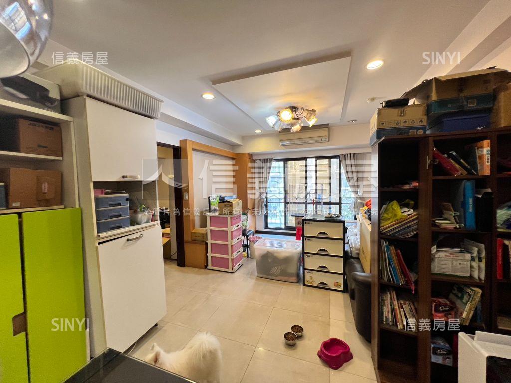 桂冠富貴雅居三房車位房屋室內格局與周邊環境