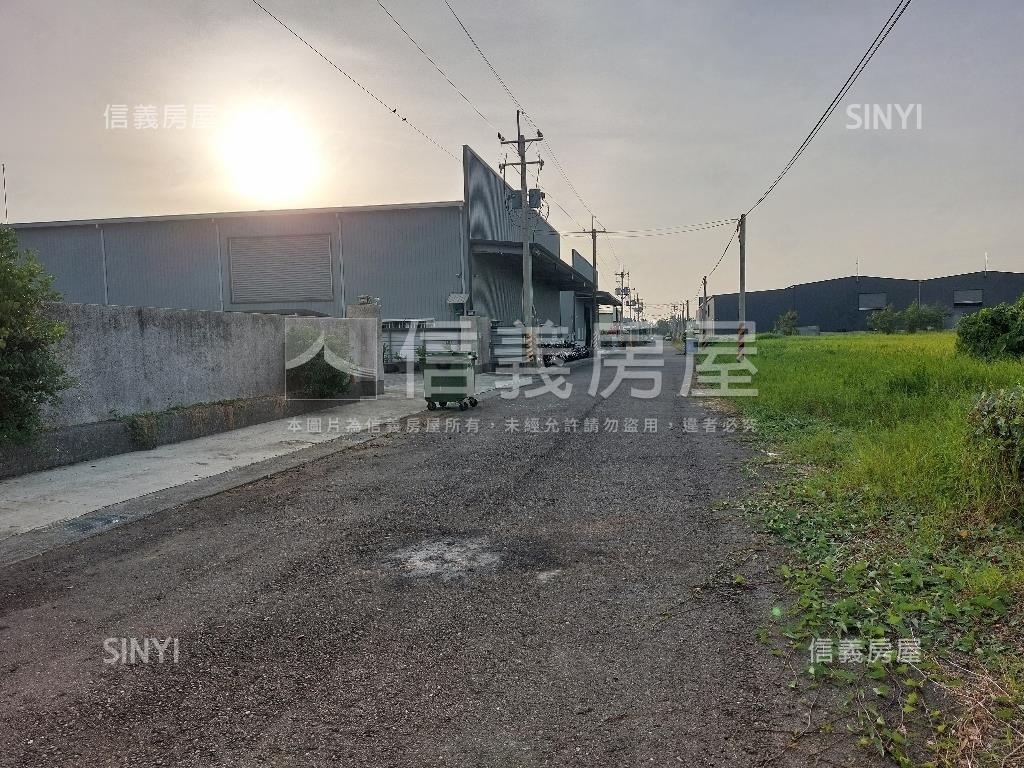 關廟約７９０坪方正農舍地房屋室內格局與周邊環境