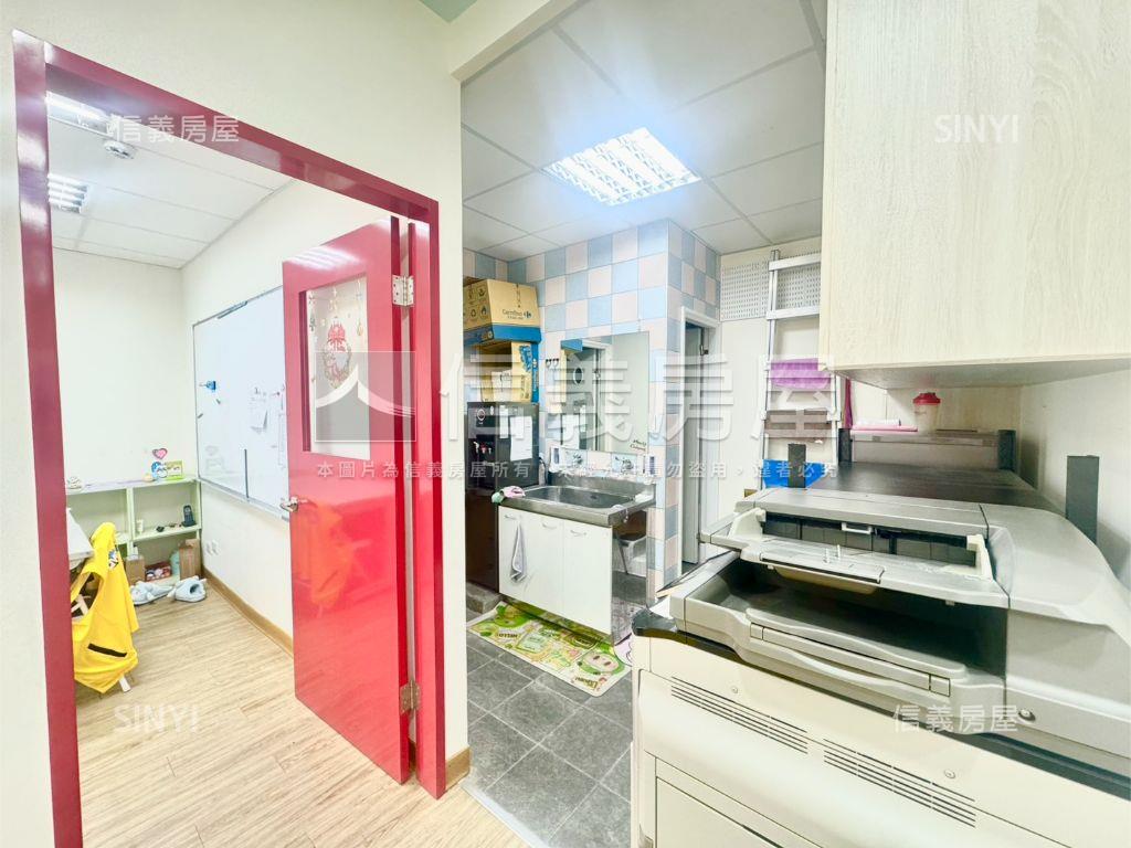 石園新城★紀念堂稀有店面房屋室內格局與周邊環境