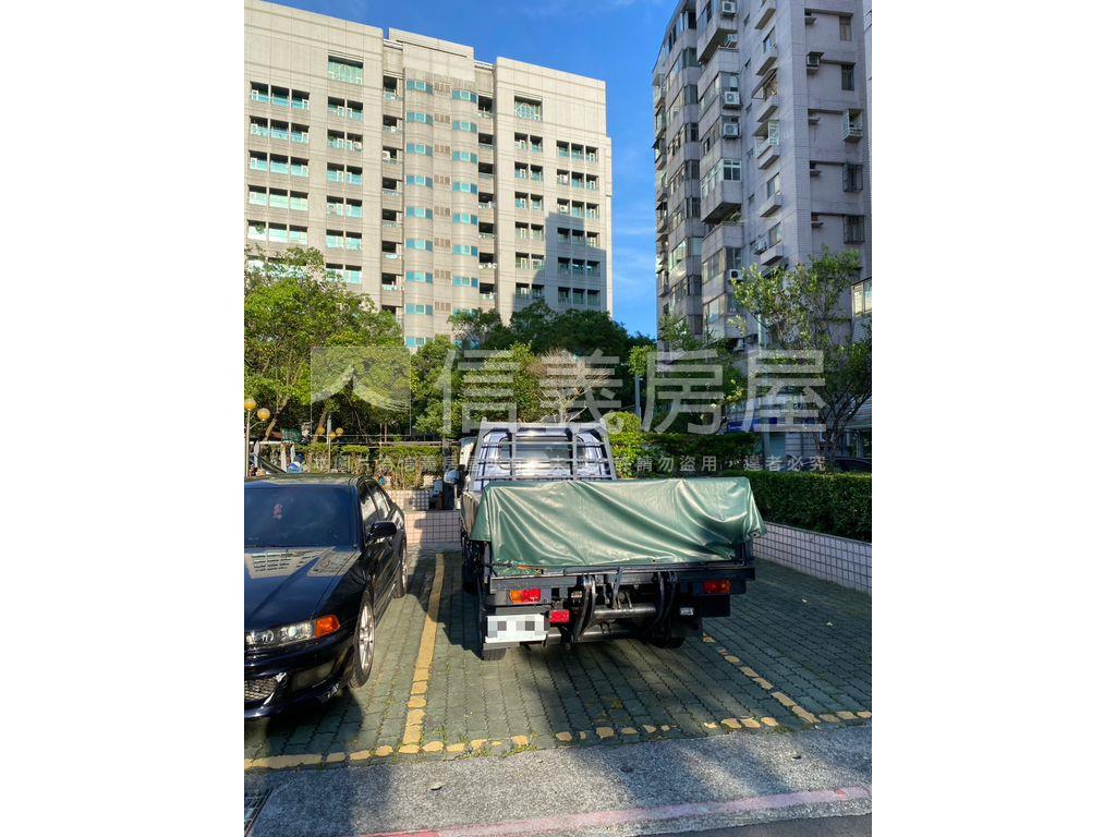 石園新城★紀念堂稀有店面房屋室內格局與周邊環境