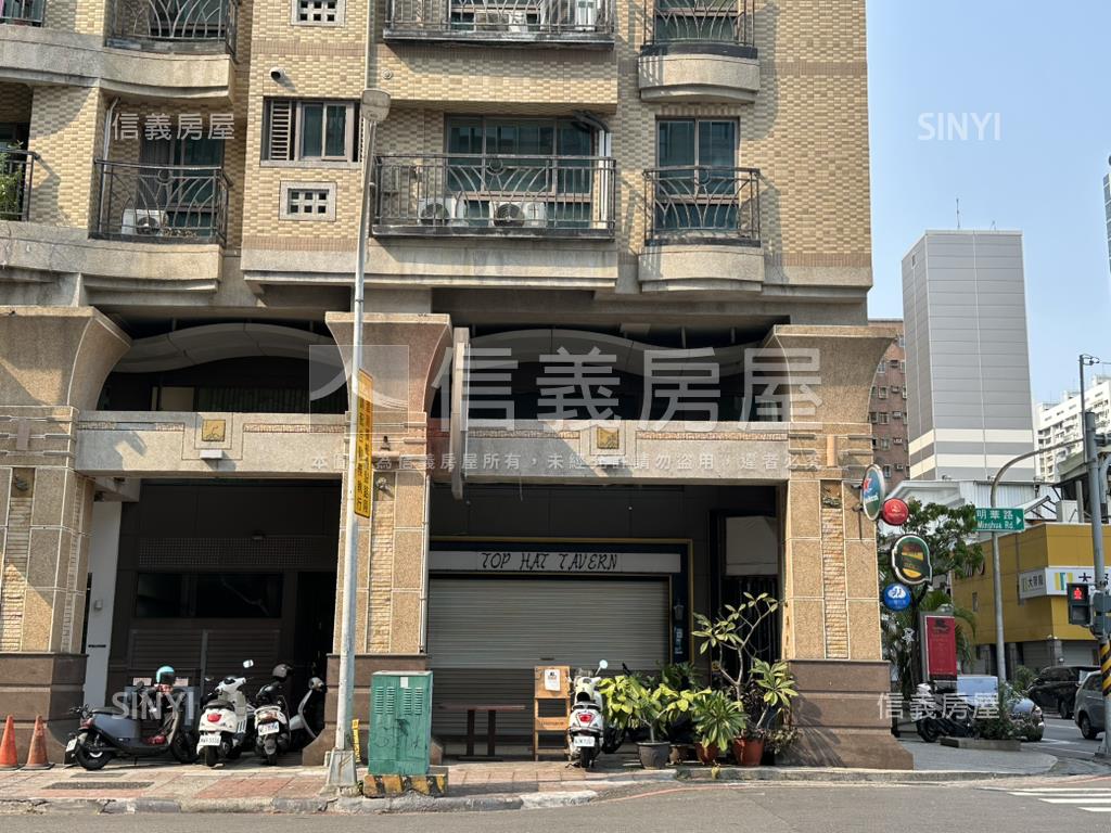 凹子底巨蛋稀有收租三角窗房屋室內格局與周邊環境