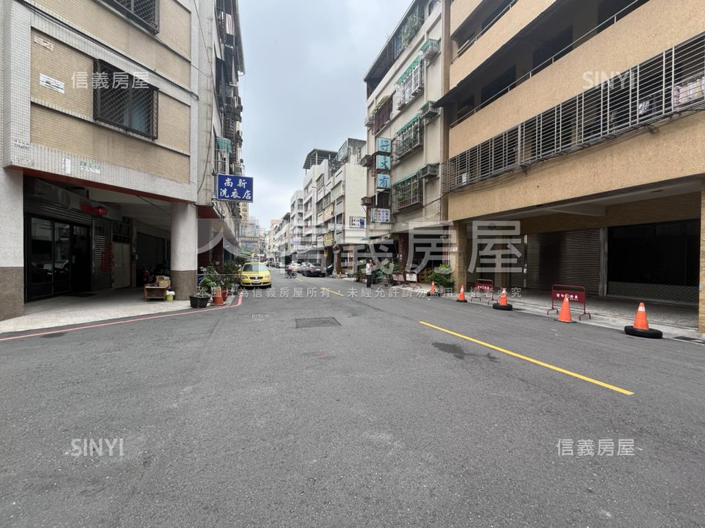 近中清路角間店面稀有釋出房屋室內格局與周邊環境