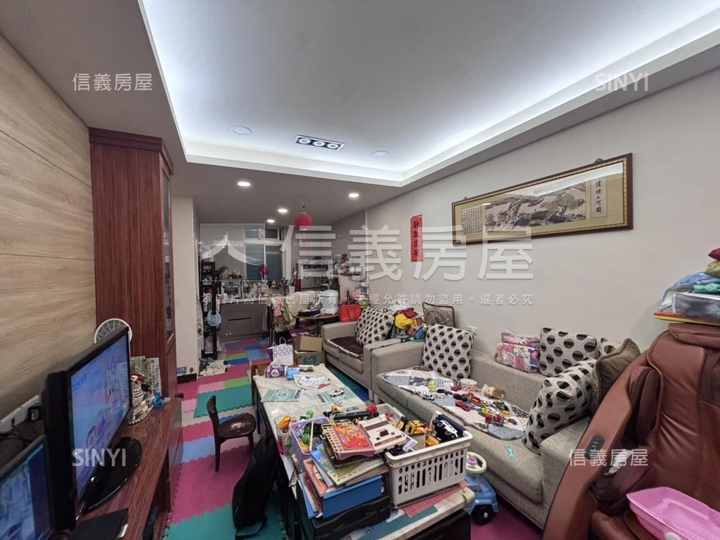 新樹裝潢美透天房屋室內格局與周邊環境