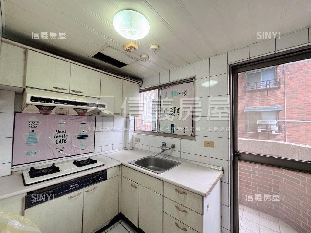 觀東帝國三房外棟好視野房屋室內格局與周邊環境