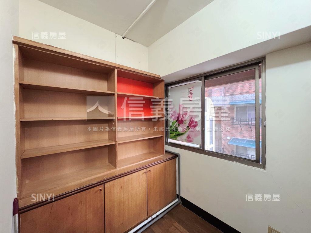 觀東帝國三房外棟好視野房屋室內格局與周邊環境