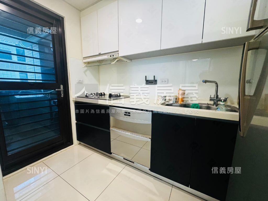 沙鹿低總價兩房車位房屋室內格局與周邊環境