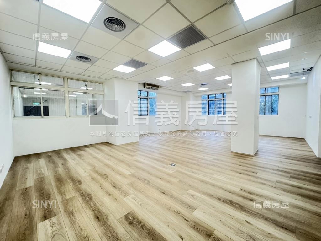 寶祥縣寶寬敞辦公空間房屋室內格局與周邊環境