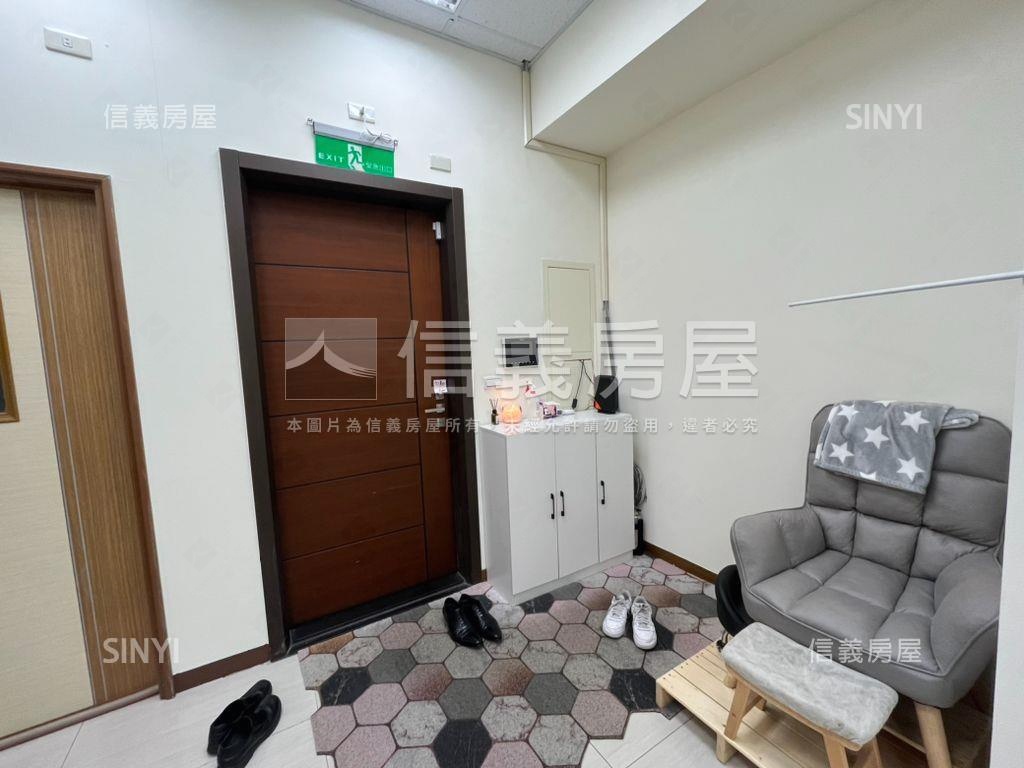 傳家尊爵房屋室內格局與周邊環境