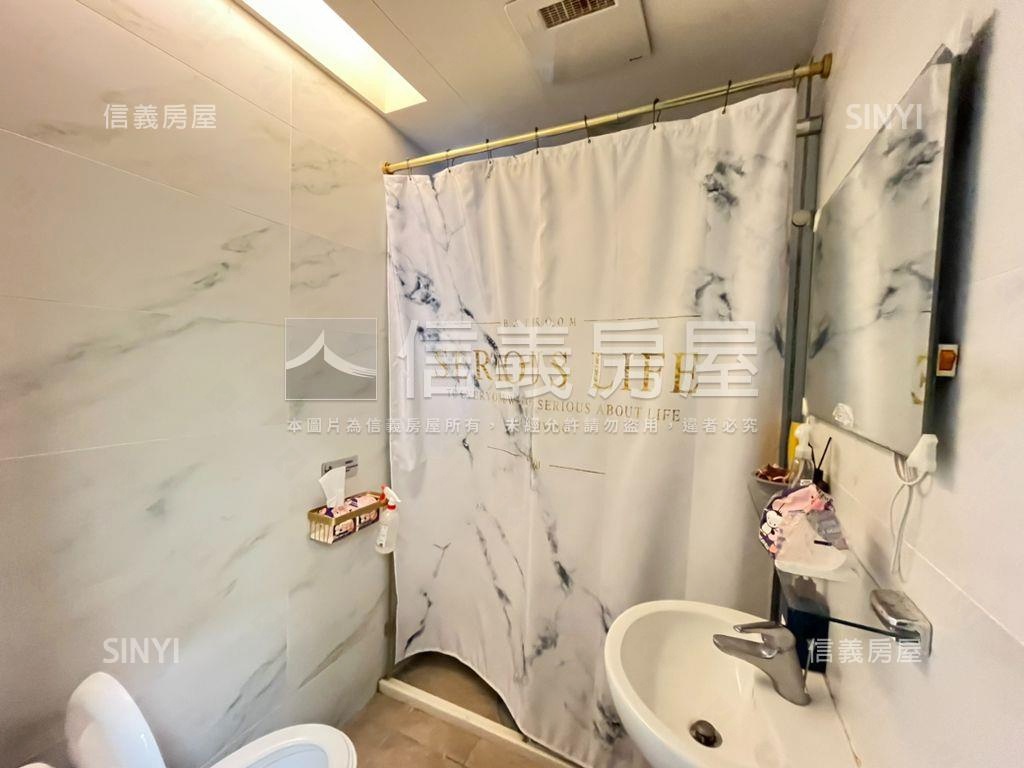 傳家尊爵房屋室內格局與周邊環境