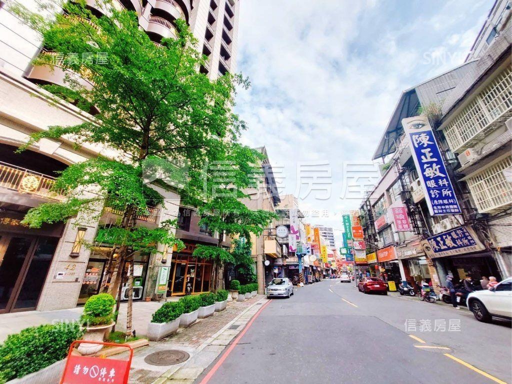 傳家尊爵房屋室內格局與周邊環境
