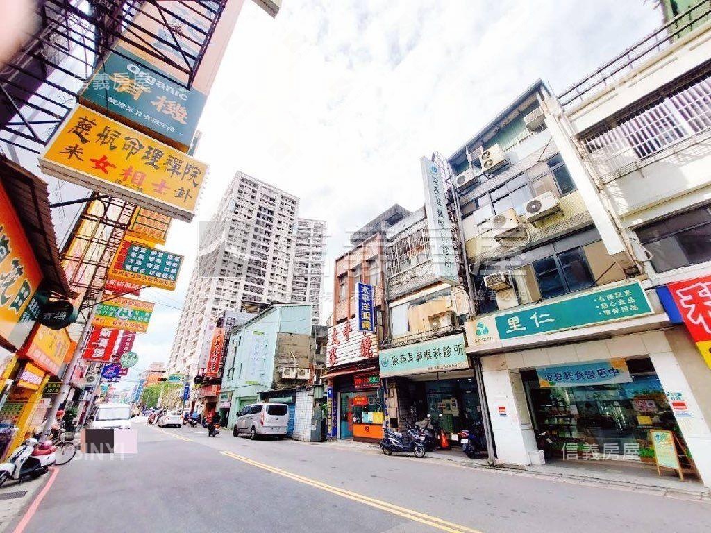 傳家尊爵房屋室內格局與周邊環境