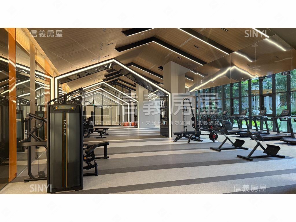 全新中高樓層兩房平車房屋室內格局與周邊環境