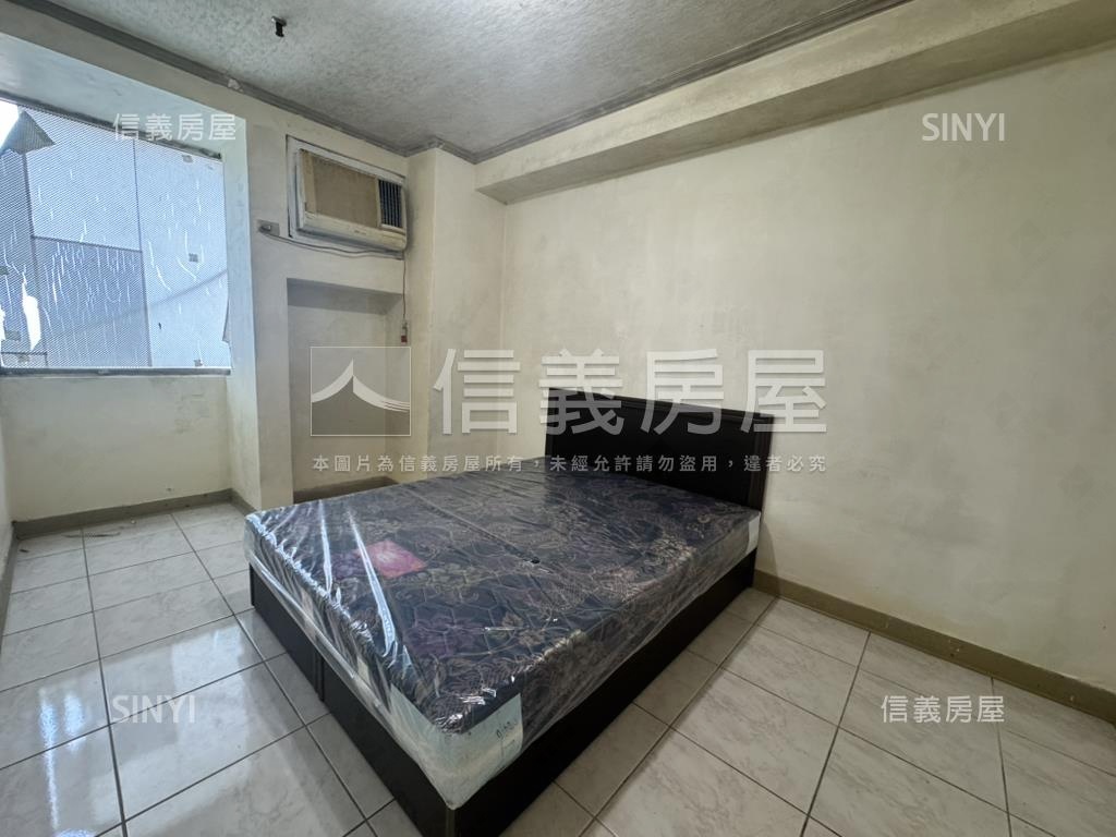 安樂區方正採光三房房屋室內格局與周邊環境