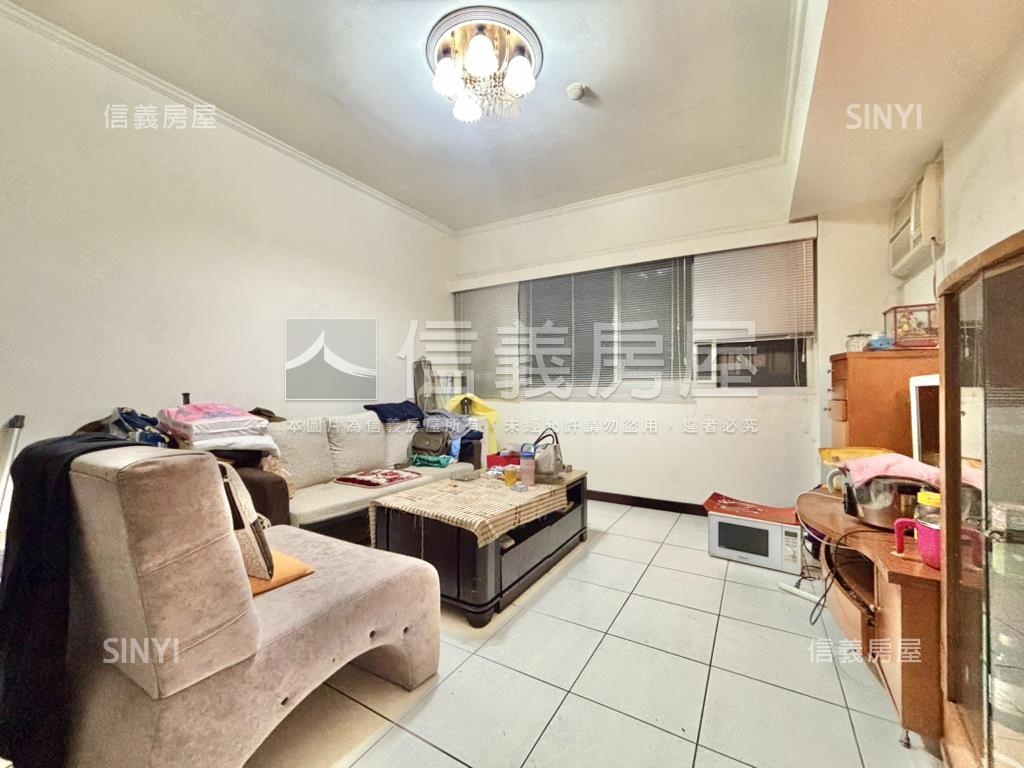 頂天立地●香榭兩房車位房屋室內格局與周邊環境