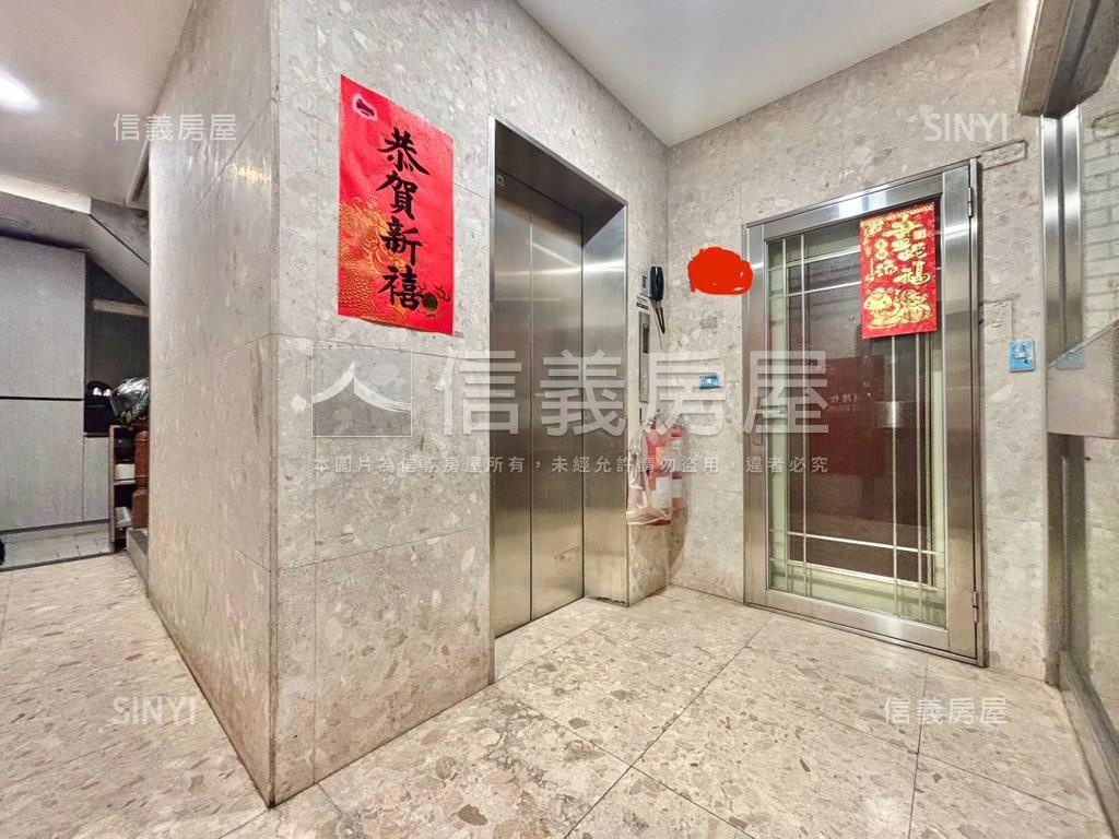 頂天立地●香榭兩房車位房屋室內格局與周邊環境