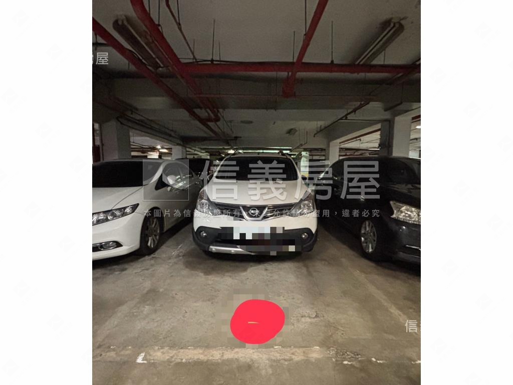 頂天立地●香榭兩房車位房屋室內格局與周邊環境